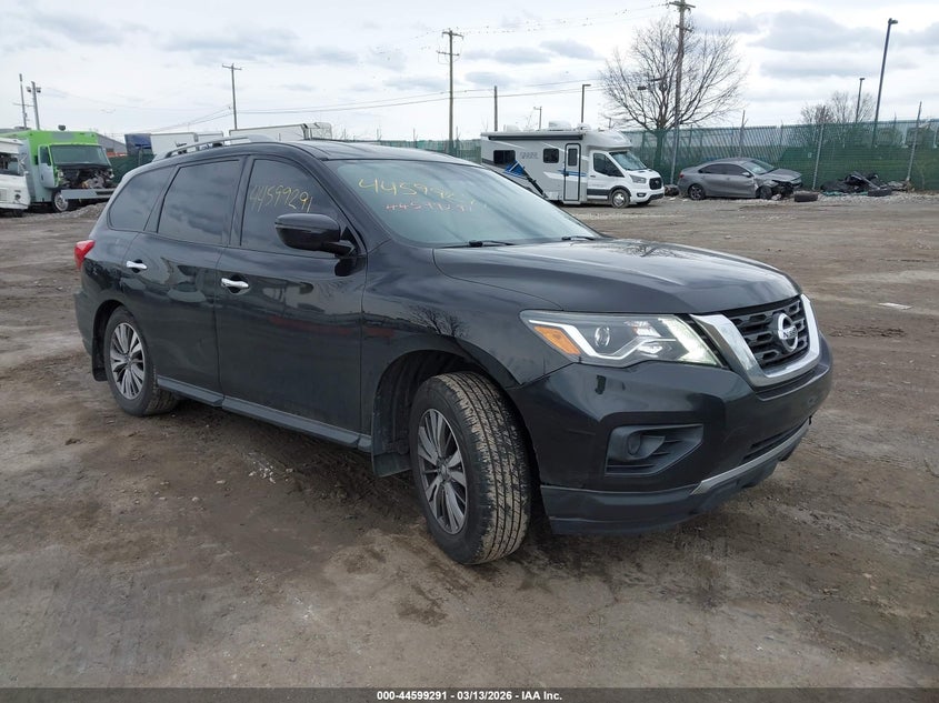2018 Nissan Pathfinder S