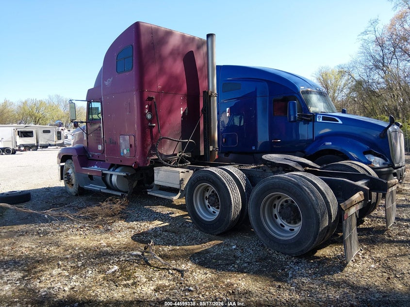 1997 Freightliner Conventional Fld120