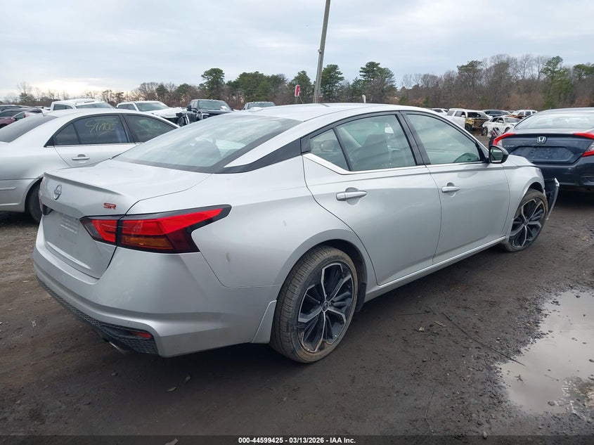 2024 Nissan Altima Sr Fwd