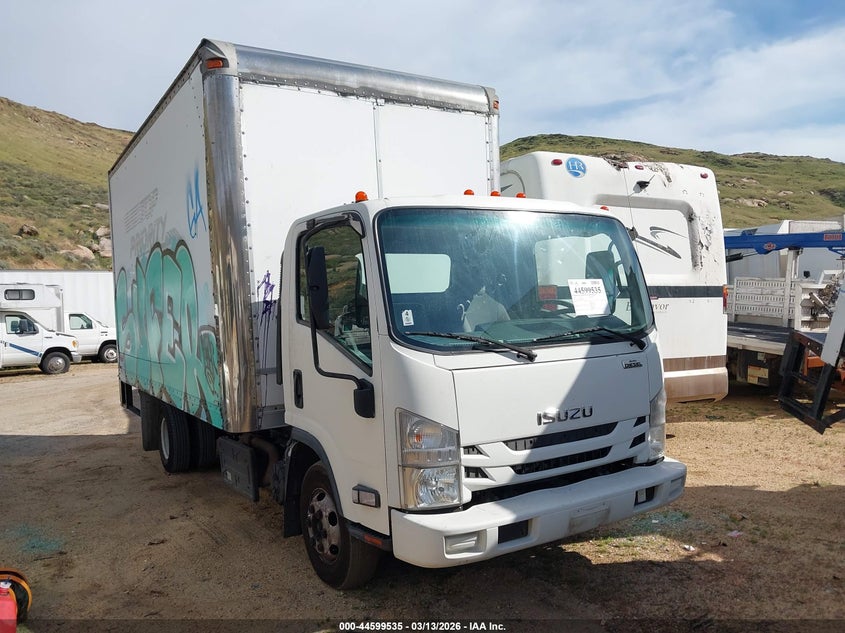 2018 ISUZU NPR HD