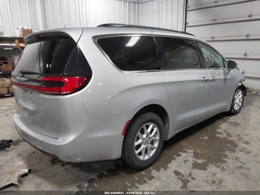 2022 Chrysler Pacifica Touring L