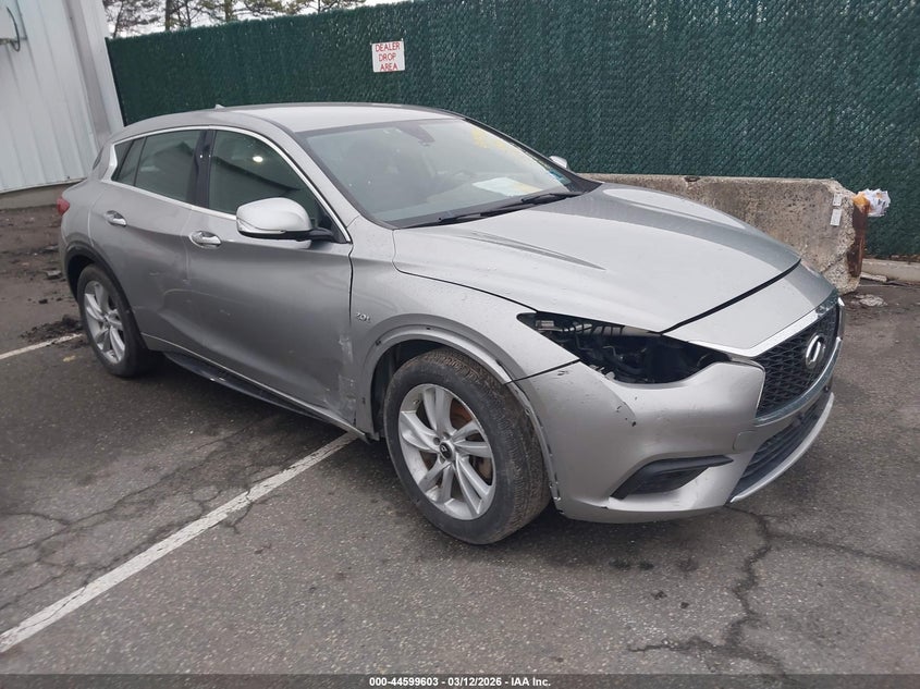 SJKCH5CP2JA047194 INFINITI QX30 Photo 1