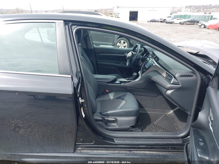 2019 Toyota Camry Se