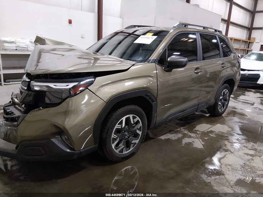 2025 Subaru Forester Premium