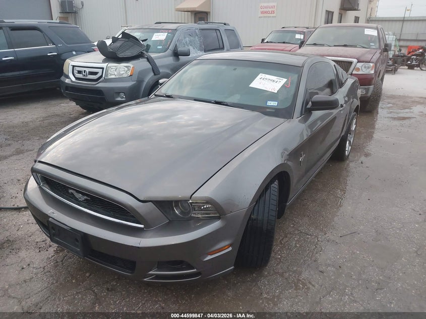 2014 Ford Mustang V6