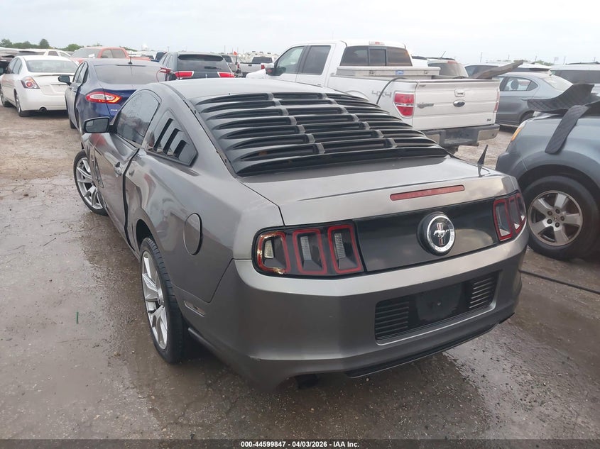 2014 Ford Mustang V6