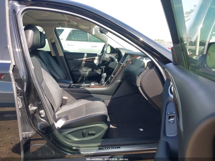 2015 Infiniti Q50 Premium/Sport