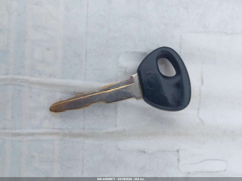 2003 Mazda Mazda6 I VIN: 1YVHP80C035M21662 Lot: 44599971