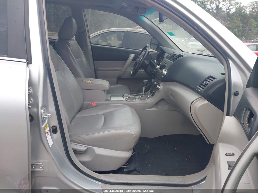 2012 Toyota Highlander Se