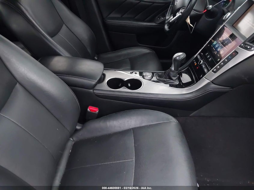 2015 Infiniti Q50 Premium