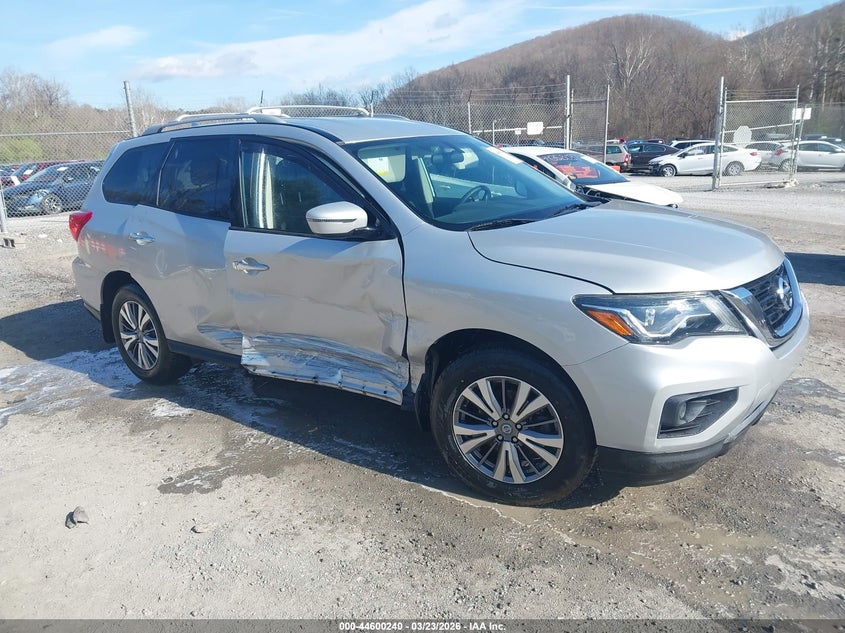 2019 Nissan Pathfinder S