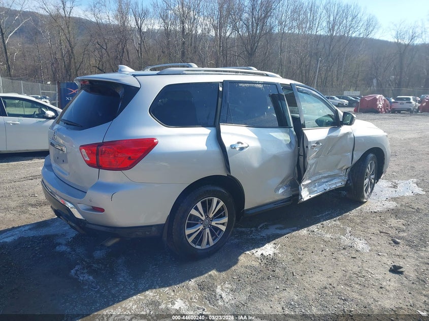 2019 Nissan Pathfinder S