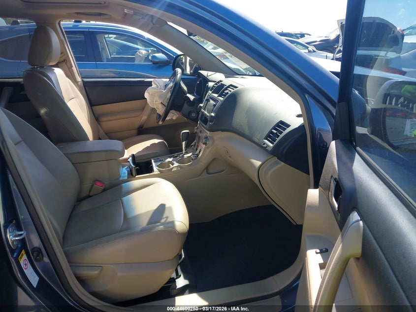 2013 Toyota Highlander Se V6