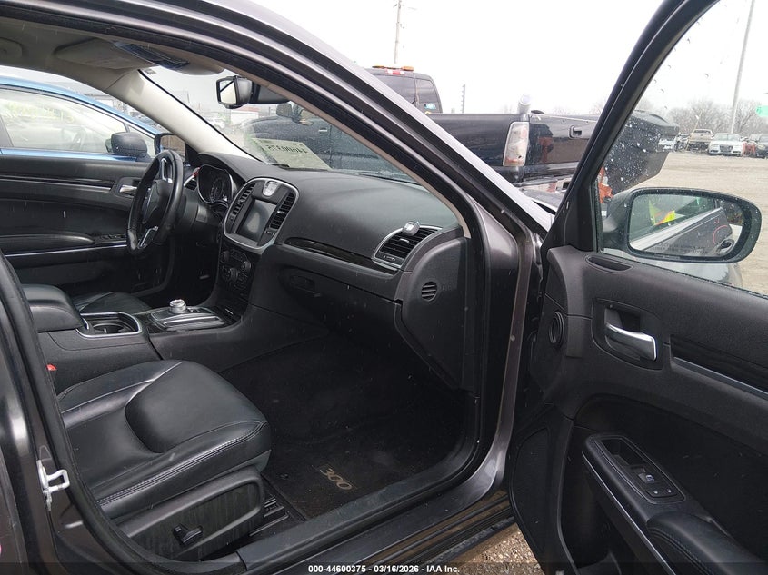 2015 Chrysler 300 Limited