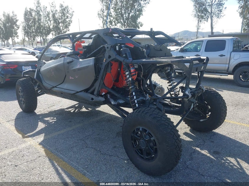 2025 CAN-AM MAVERICK R MAX auction photo 3