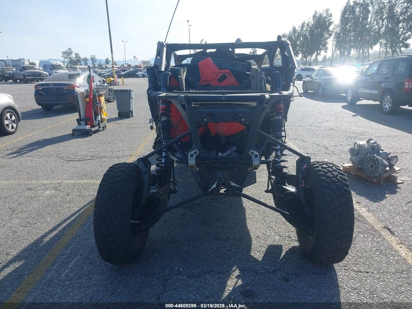 2025 CAN-AM MAVERICK R MAX auction photo 6