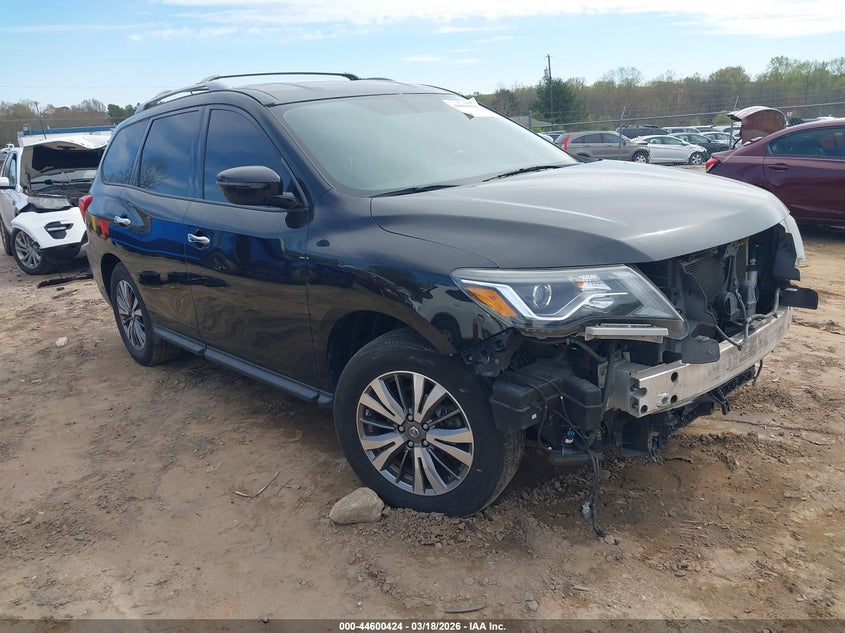 2018 Nissan Pathfinder Sv