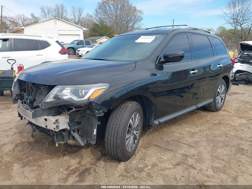 2018 Nissan Pathfinder Sv
