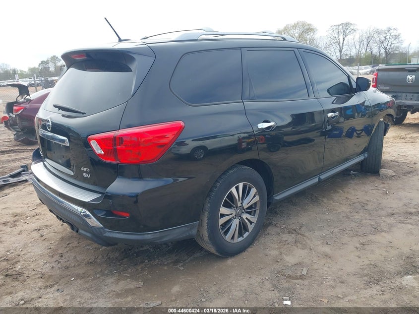 2018 Nissan Pathfinder Sv