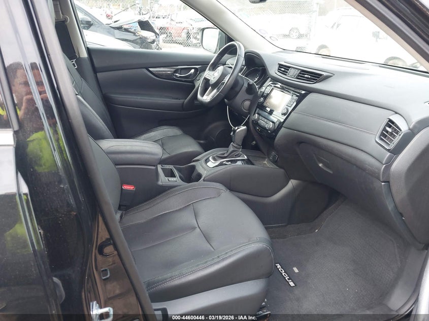 2017 Nissan Rogue Sl