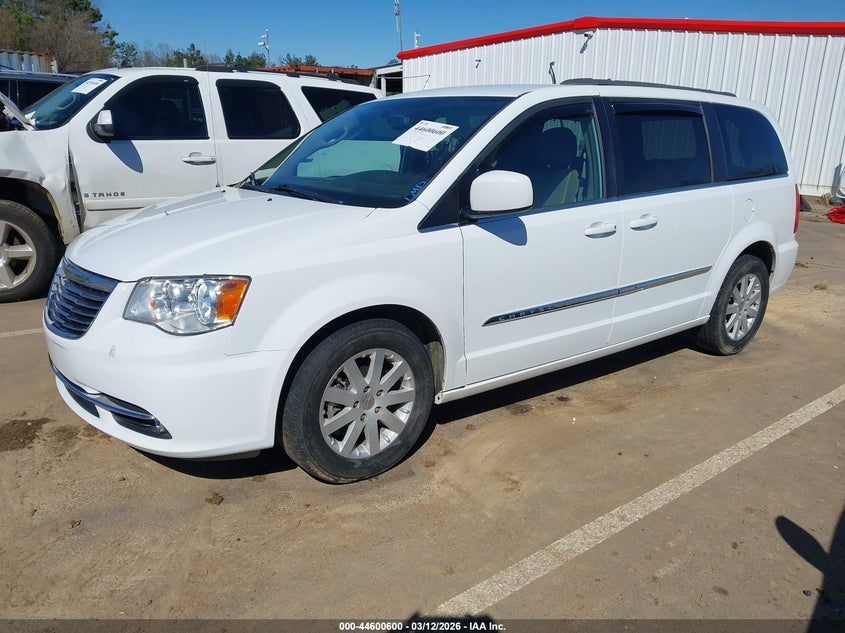 2016 Chrysler Town & Country Touring