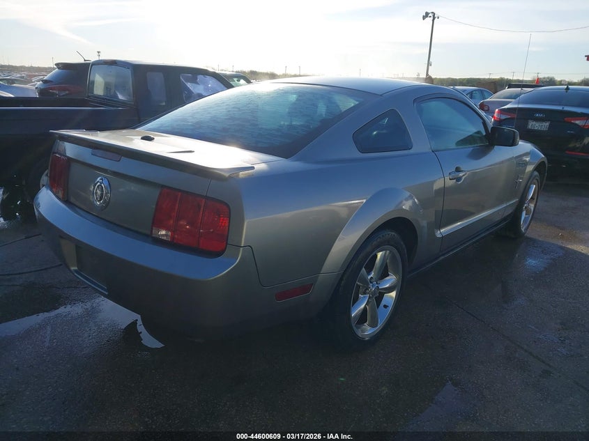 2008 Ford Mustang V6 Deluxe/V6 Premium