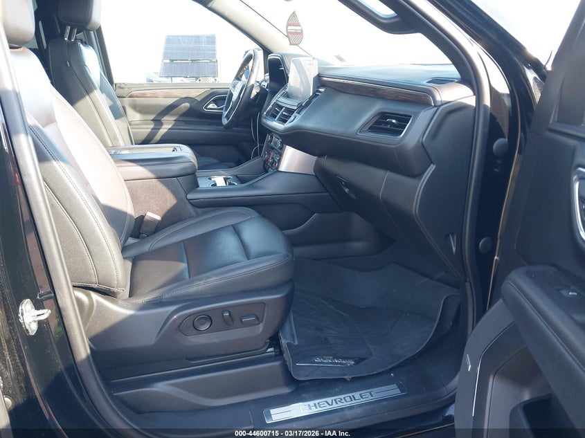 2022 Chevrolet Suburban 4Wd Lt