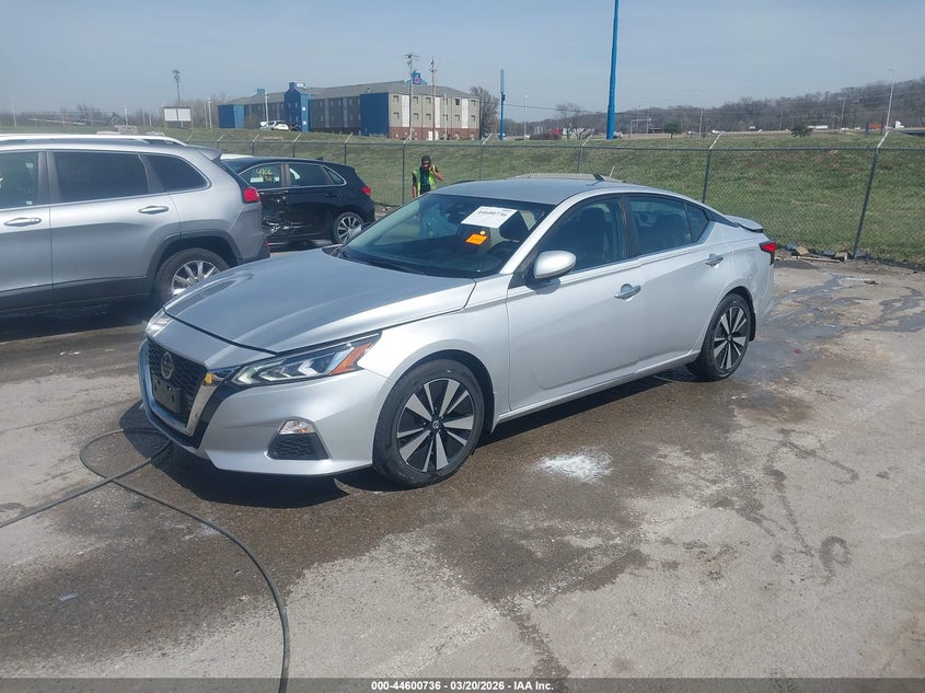 2022 Nissan Altima Sv Fwd