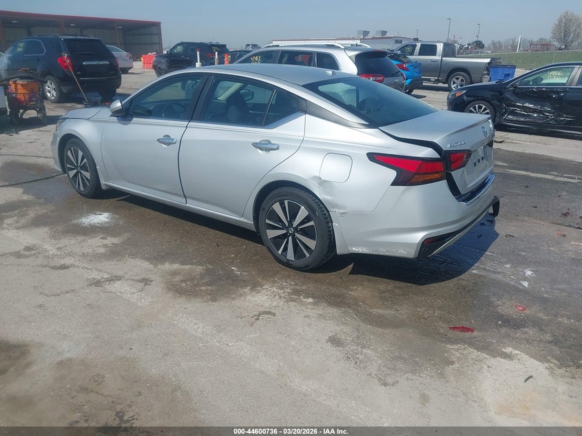 2022 Nissan Altima Sv Fwd