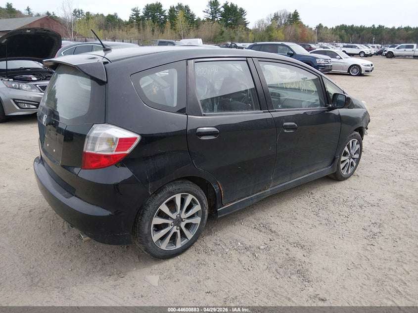 Vin: jhmge8h5xcc012124, lot: 45097811, honda fit sport 20124