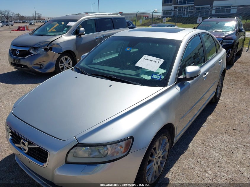 2011 Volvo S40 T5/T5 R-Design VIN: YV1672MS8B2532093 Lot: 44600895
