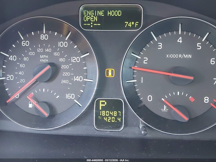 2011 Volvo S40 T5/T5 R-Design VIN: YV1672MS8B2532093 Lot: 44600895