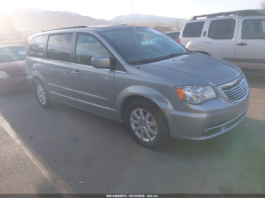 2015 Chrysler Town & Country Touring