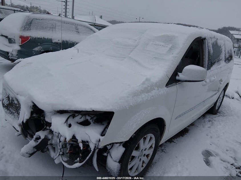 2013 Chrysler Town & Country Touring