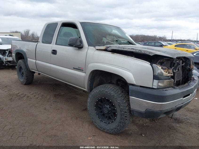 2004 Chevrolet Silverado 2500Hd Ls