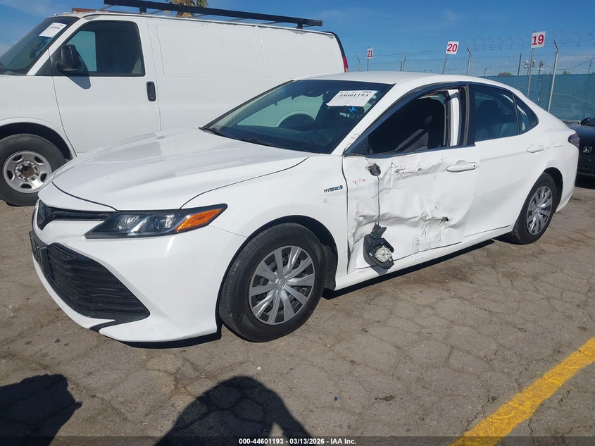 2018 Toyota Camry Hybrid Le