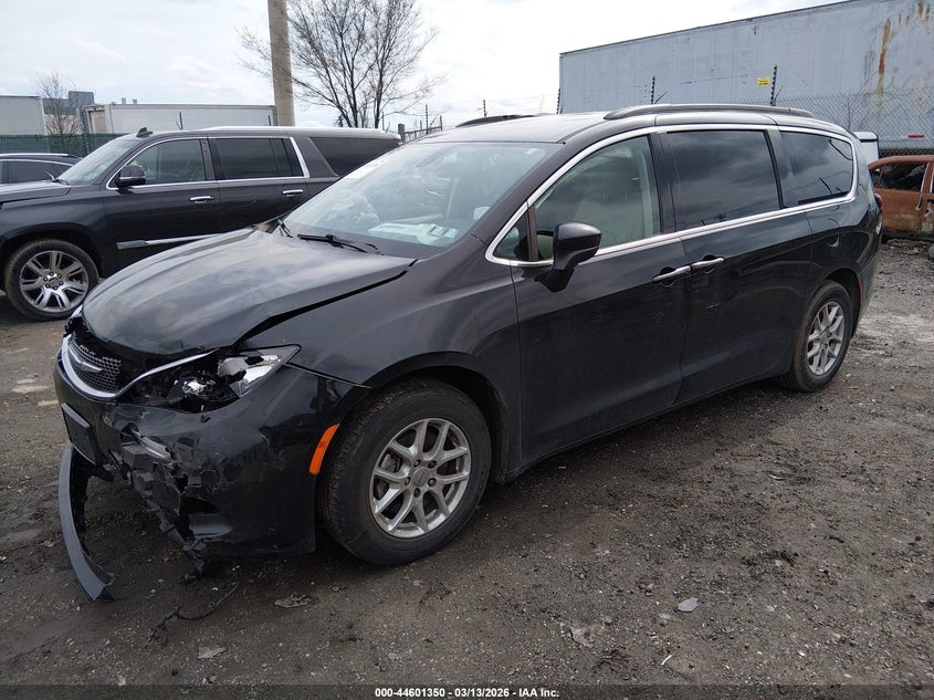2021 Chrysler Voyager Lxi