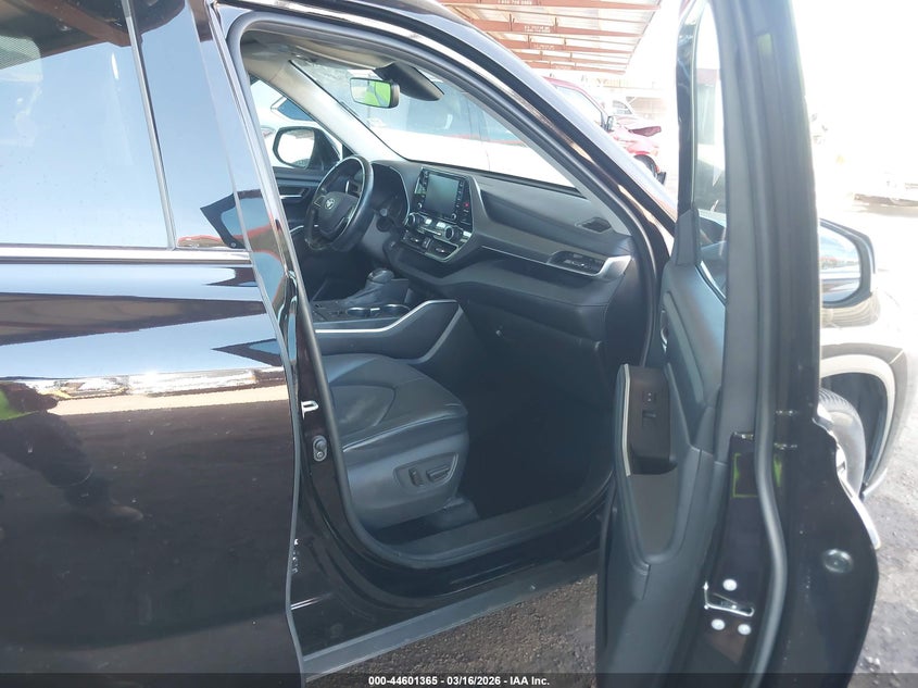 2020 Toyota Highlander Xle