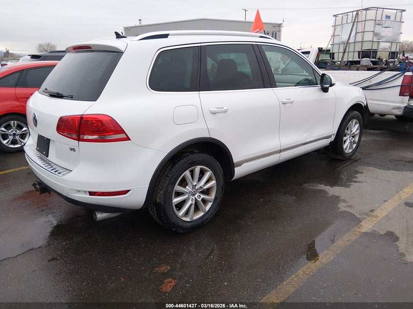 2014 Volkswagen Touareg 3.6L Sport