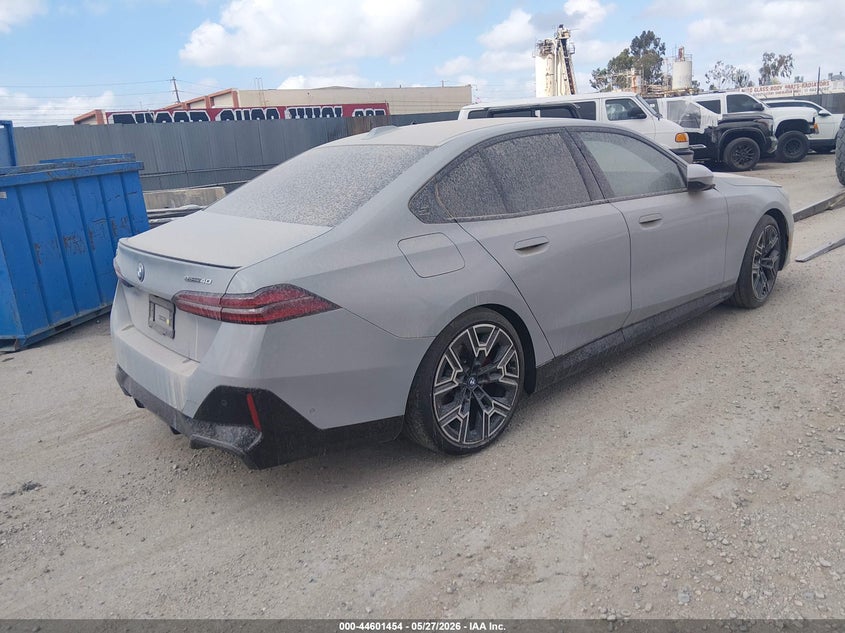 Vin: wby33fk01rcr92695, lot: 45098382, bmw i5 edrive40 20244