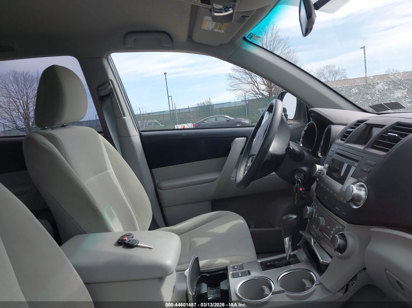 2012 Toyota Highlander Base V6
