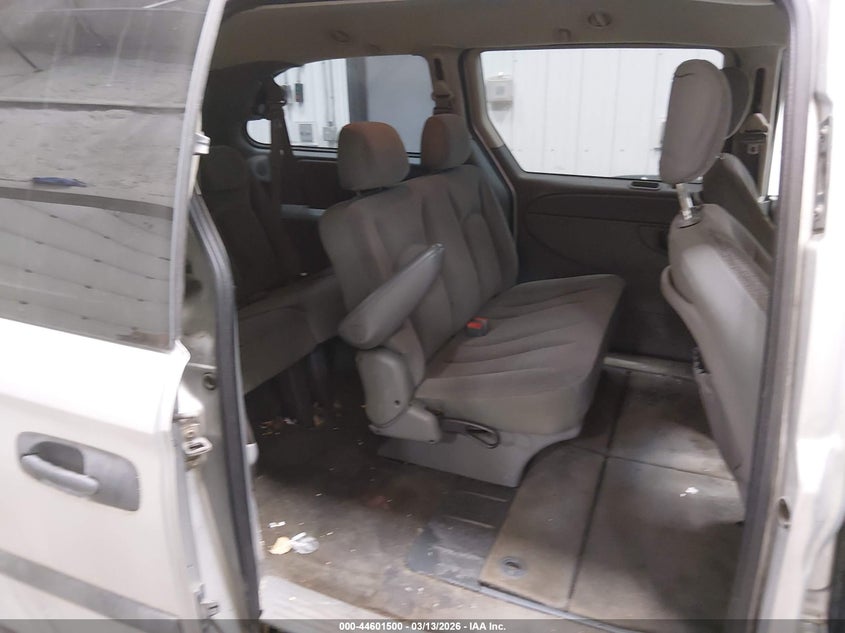 2005 DODGE GRAND CARAVAN auction photo 8