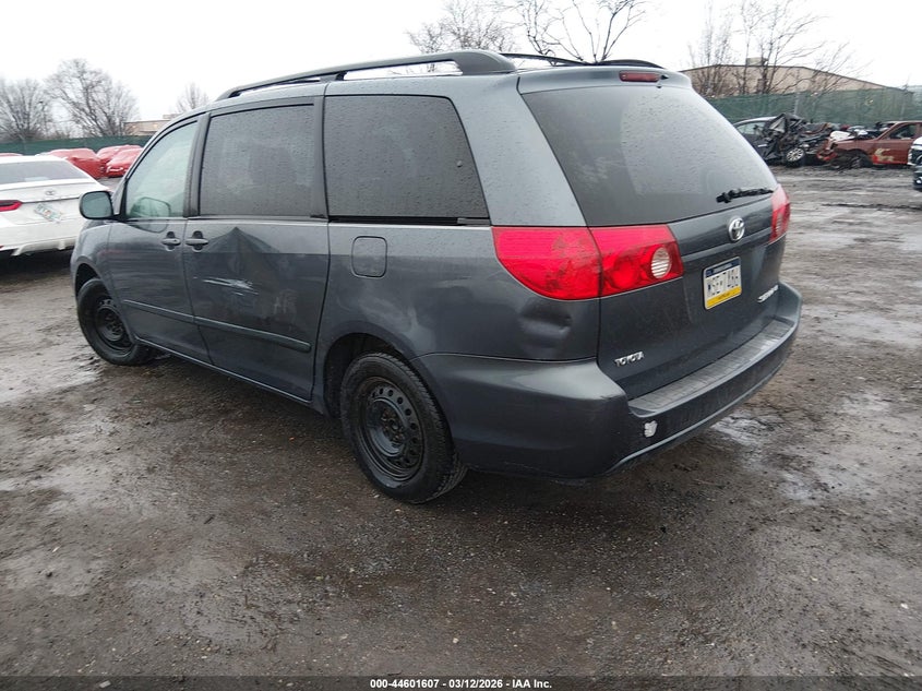 2007 Toyota Sienna Le