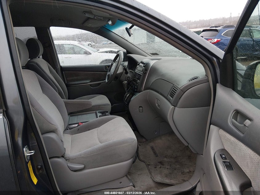 2007 Toyota Sienna Le