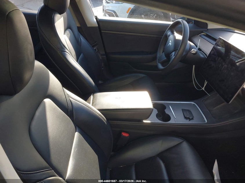 2021 Tesla Model 3 Standard Range Plus Rear-Wheel Drive