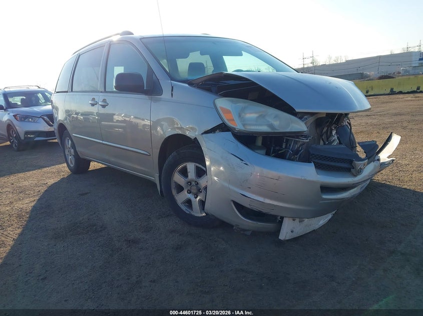 2005 Toyota Sienna Le
