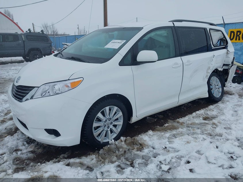 2014 Toyota Sienna Le 7 Passenger