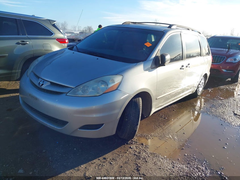 2007 Toyota Sienna Le