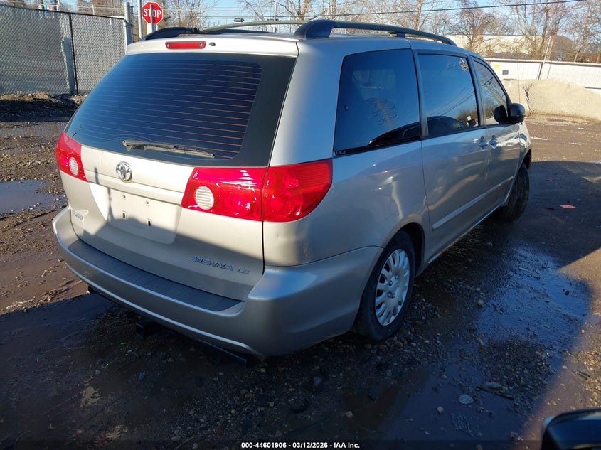 2007 Toyota Sienna Le