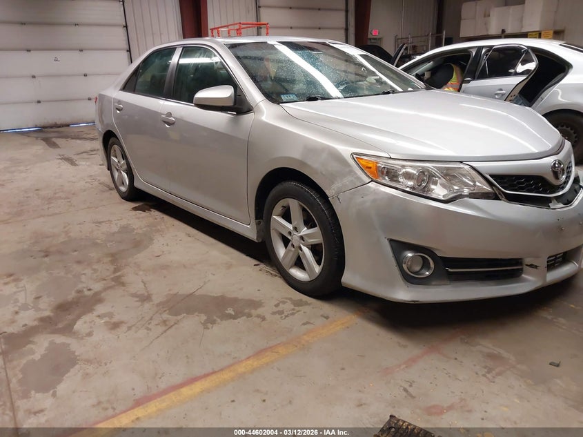 4T1BF1FK4CU097606 2012 Toyota Camry Se auction photo 1
